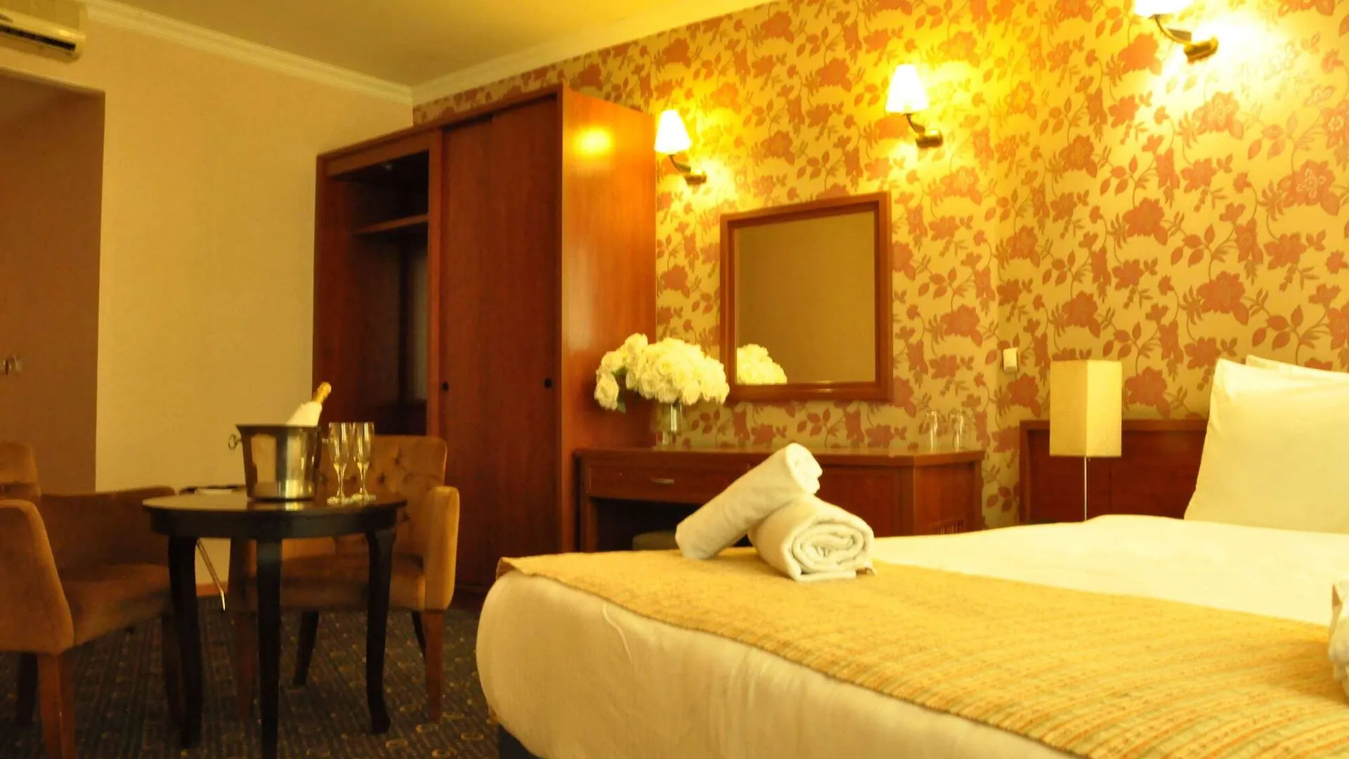 Kndf Marine Otel Stambuł Turcja